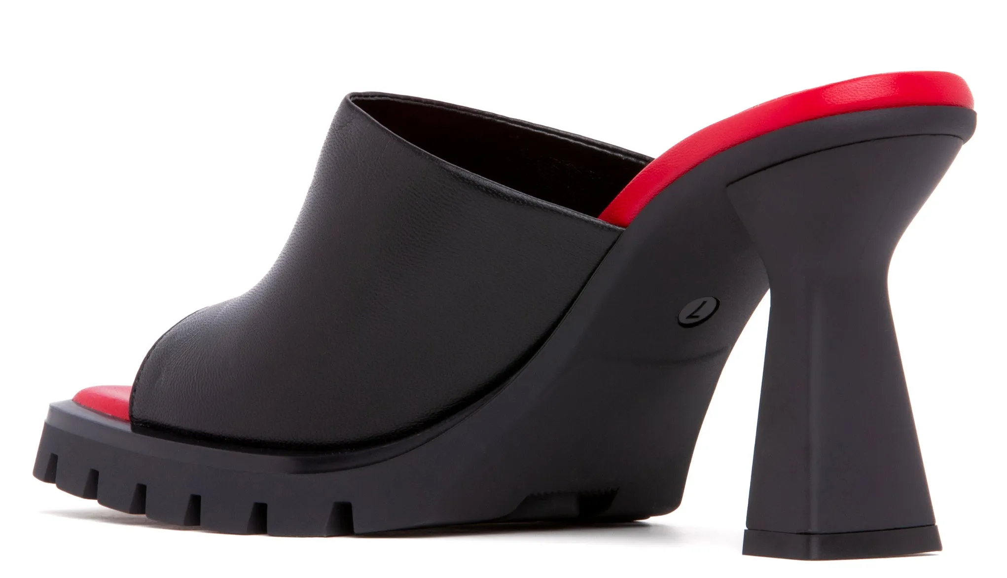 Amy Off-White Leather Sandal