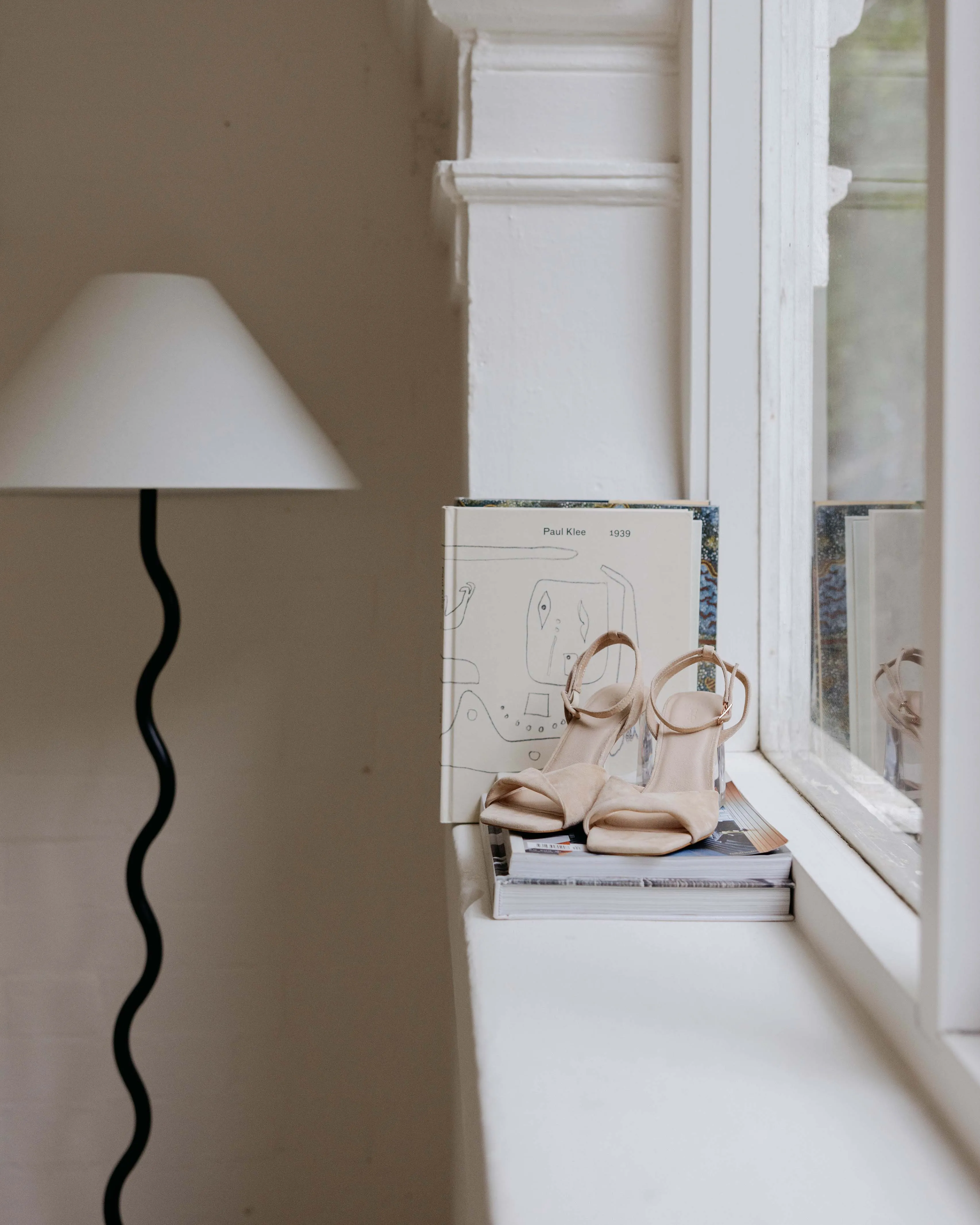 FLIRT - NUDE SUEDE HEELS