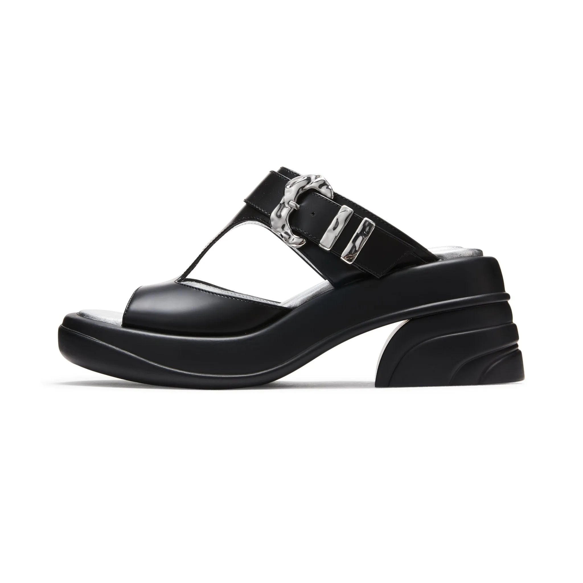 Herringbone Strap Block Heel Sandals in Black