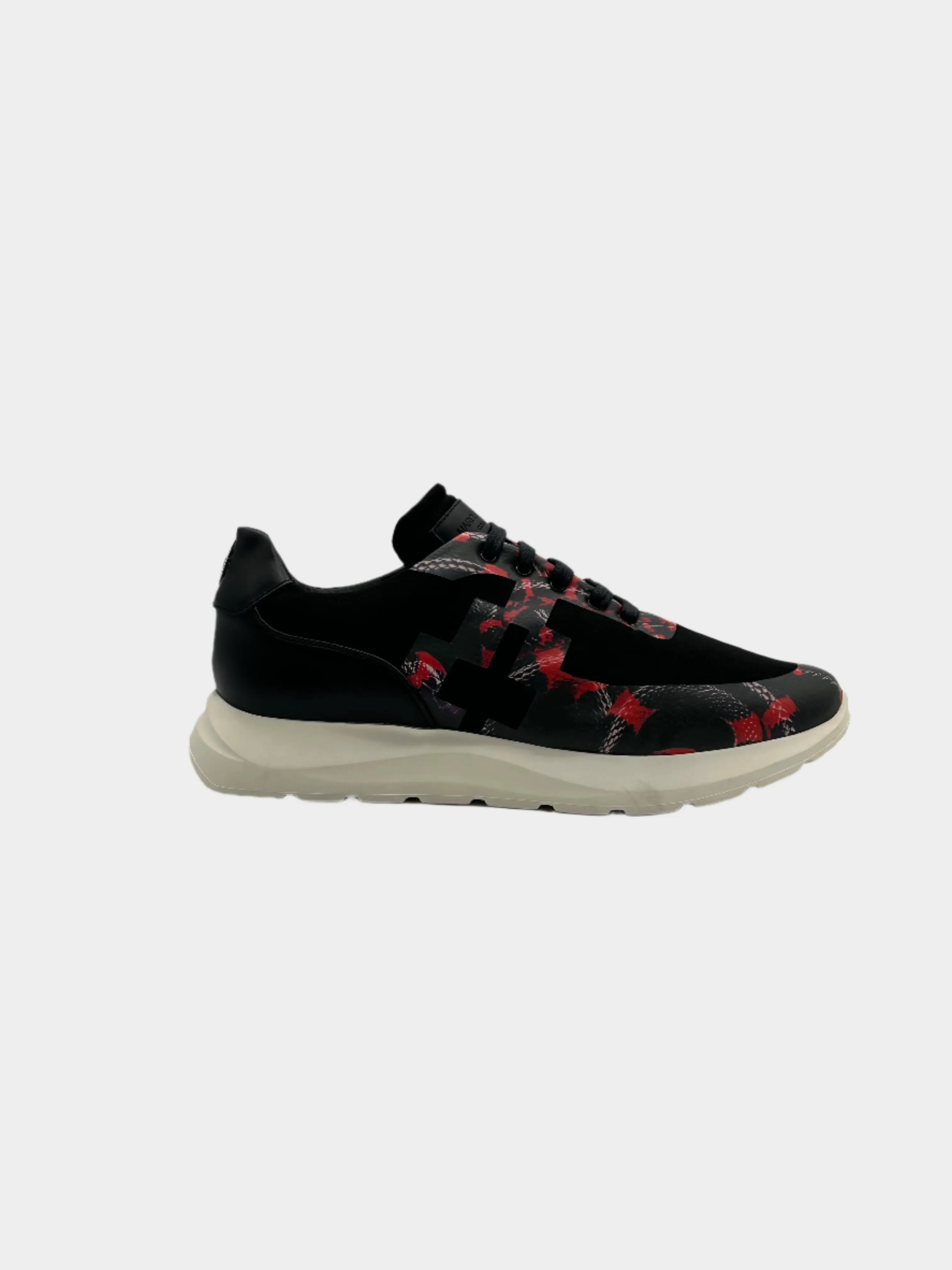 Logo Sneakers