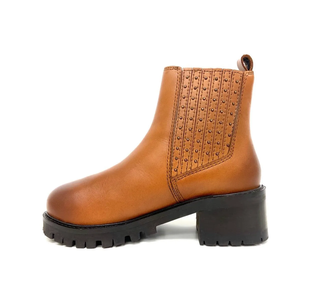 Saka Tan Studded Chelsea