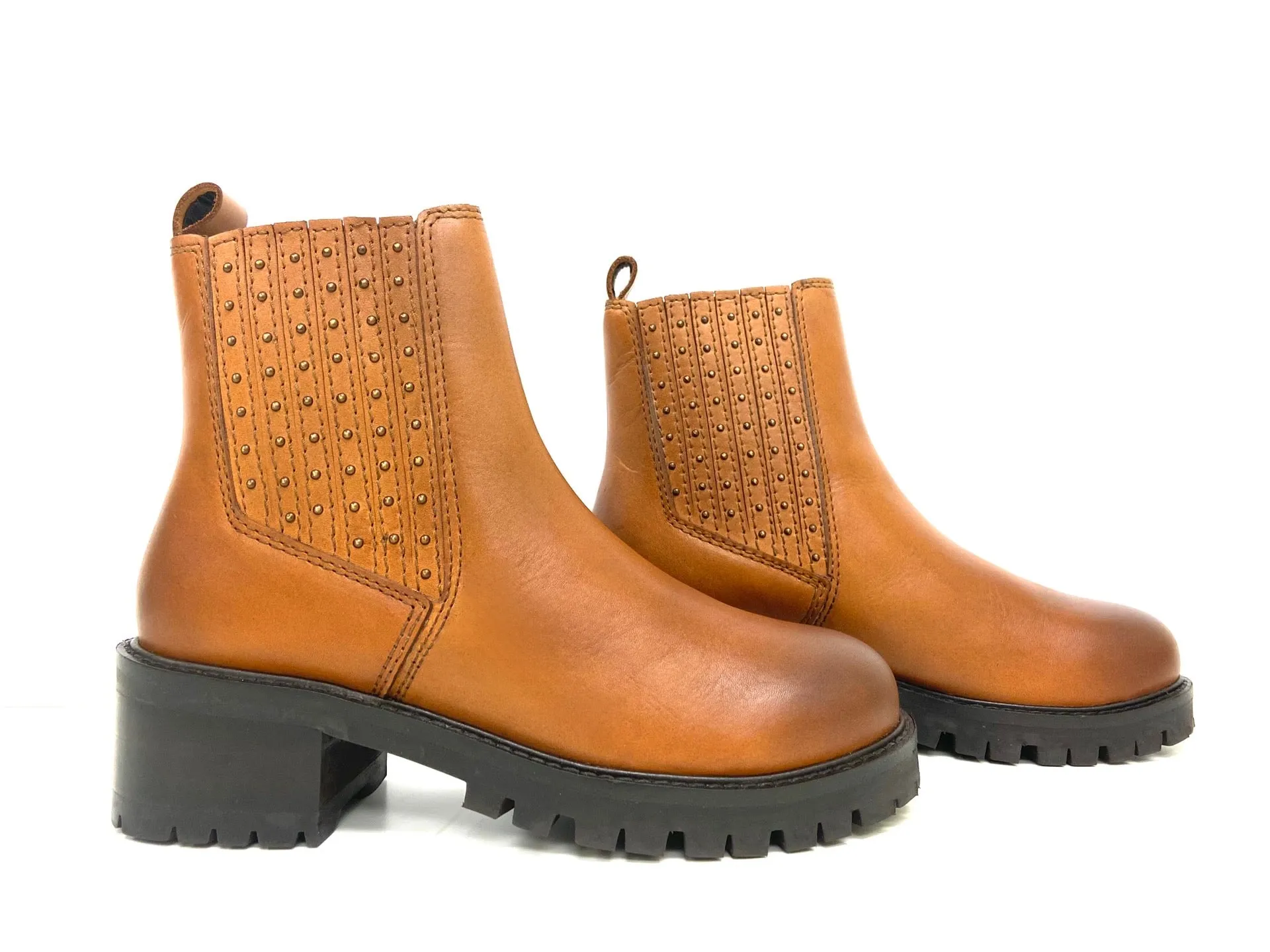 Saka Tan Studded Chelsea